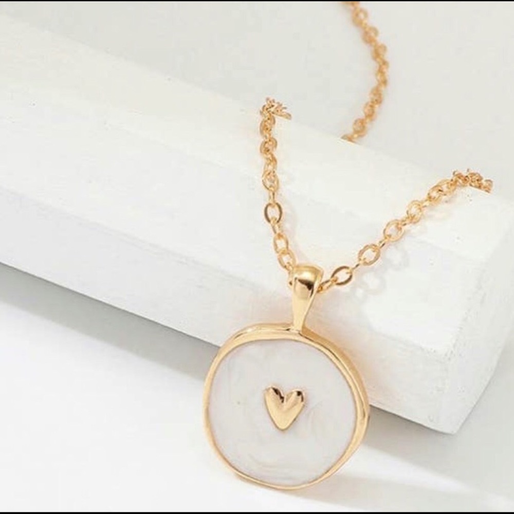 White and gold coin necklace